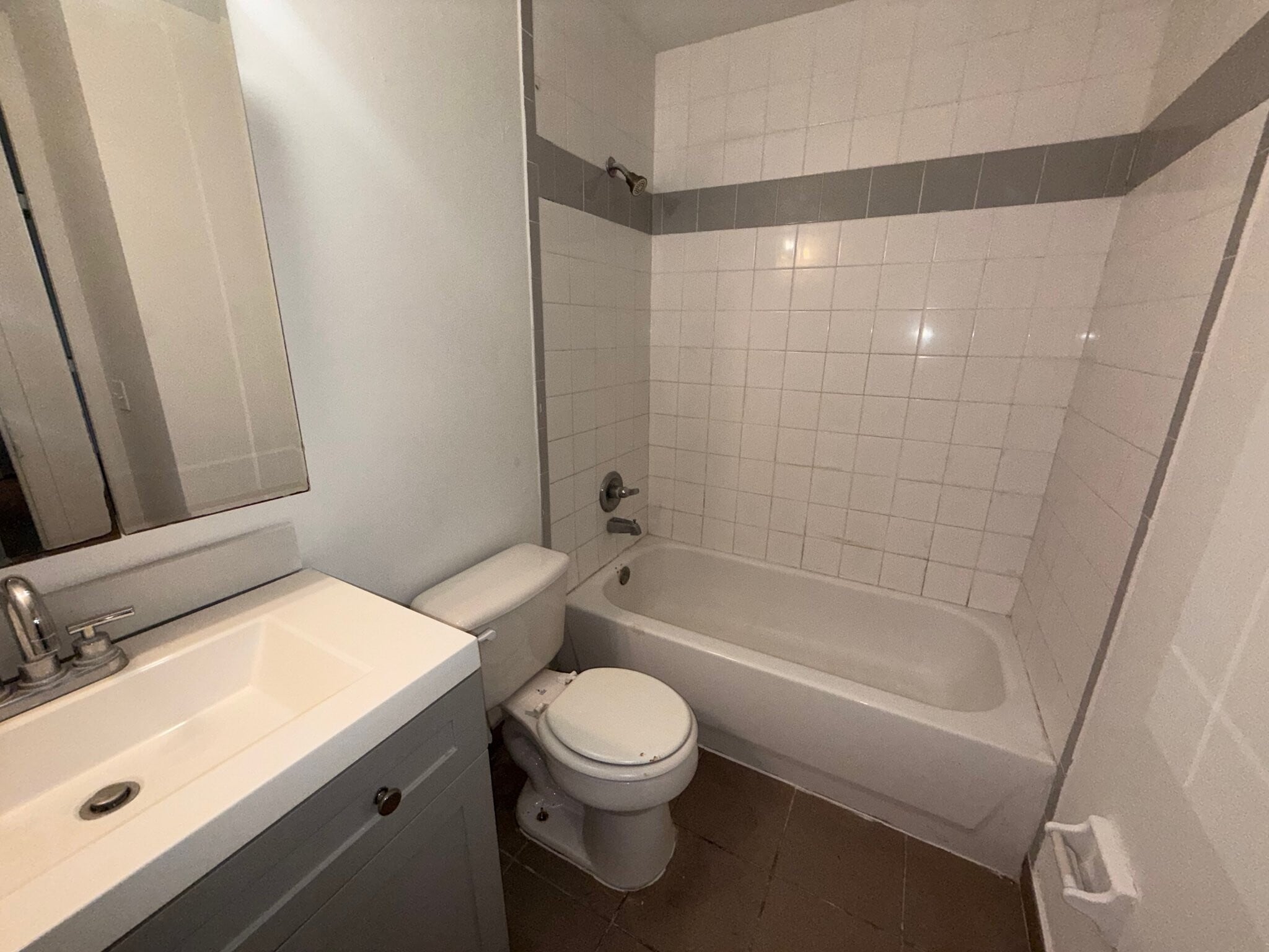Building Photo - 1667 Weston Oaks Dr
