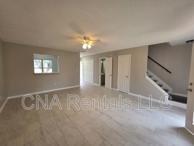 Building Photo - 3505 Ten Oaks Cir