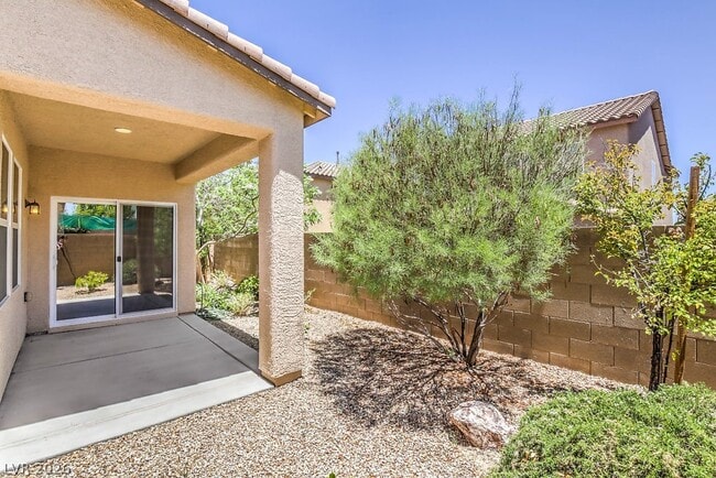 Building Photo - 8366 Stillhouse Ct