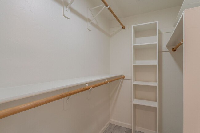 Building Photo - 3615 E Calle Alarcon