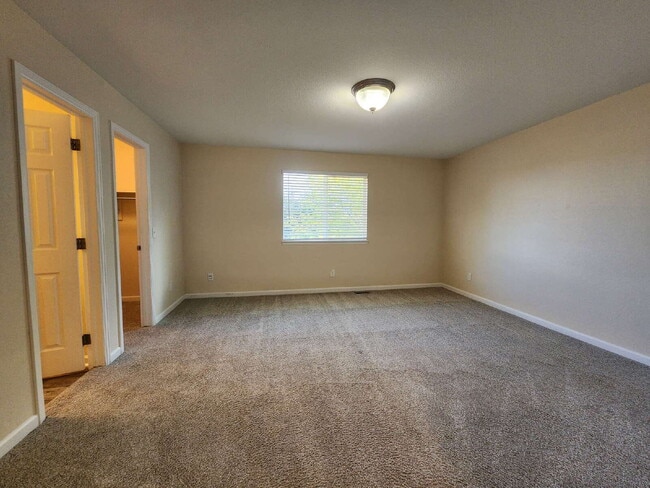 Building Photo - Nice Updated 3 Bedroom 2 Bath Two Story Home in Parker!