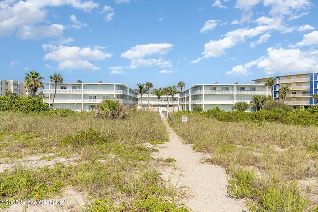 Building Photo - 4800 Ocean Beach Blvd