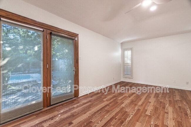 Building Photo - 2643 Inwood Briar