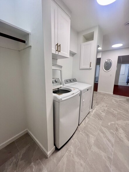 brand new laundry area - 352 S Main St
