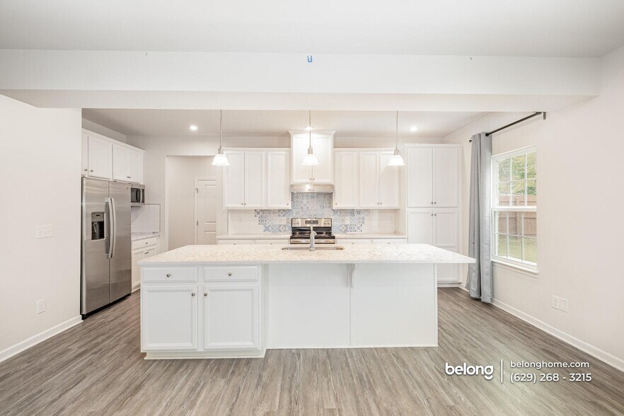Building Photo - 971 Fancher Ln