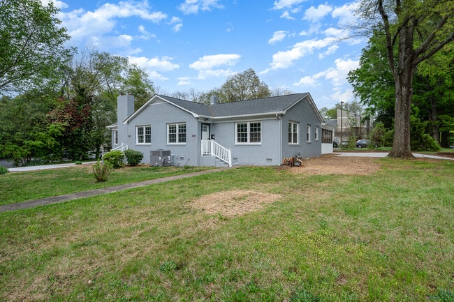 Building Photo - 1600 Flynnwood Dr