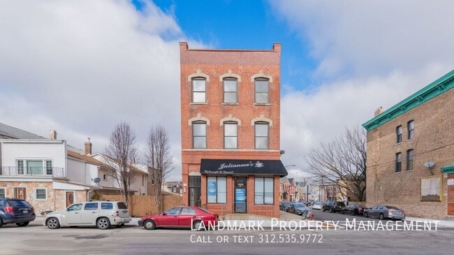 Building Photo - 1926 S Canalport-Unit 2F