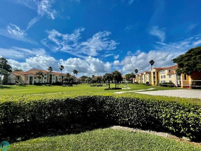 Building Photo - 120 Yacht Club Way
