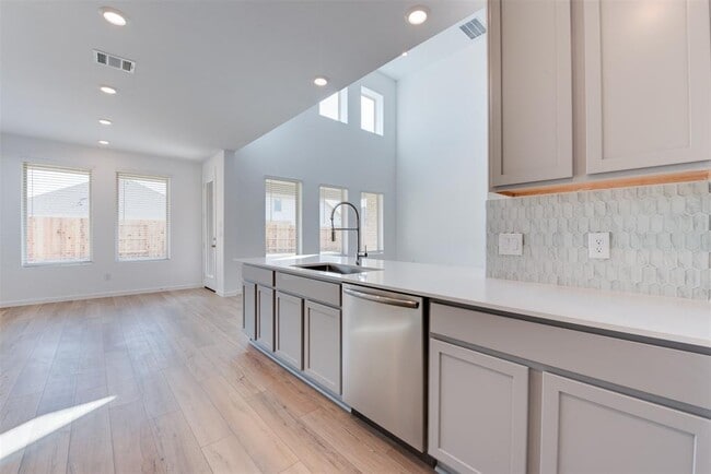 Building Photo - 3623 Forest River Dr