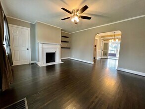 Building Photo - Adorable home located in St. Matthews