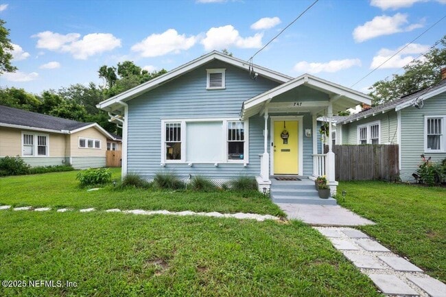 Primary Photo - 747 West St