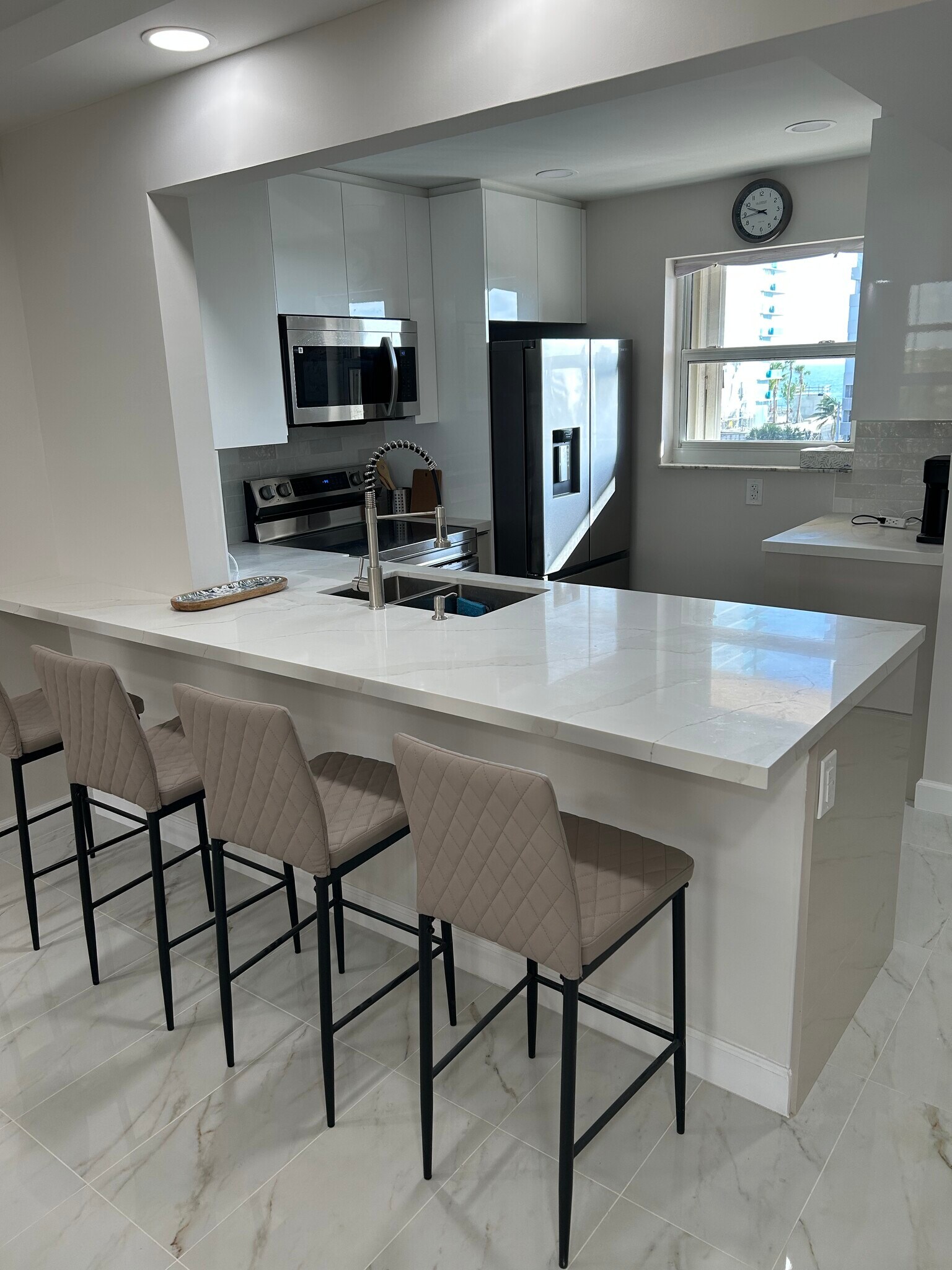 Building Photo - 1391 S Ocean Blvd