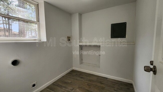 Building Photo - 67 Heron Dr