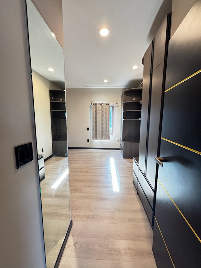 Building Photo - 751 Spire Bnd