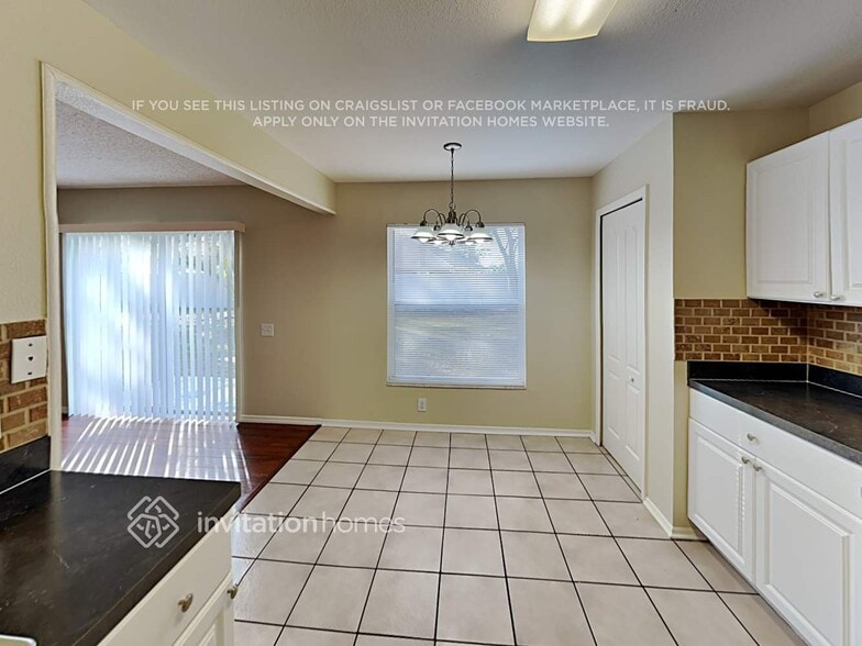 Building Photo - 12514 Dawn Vista Dr