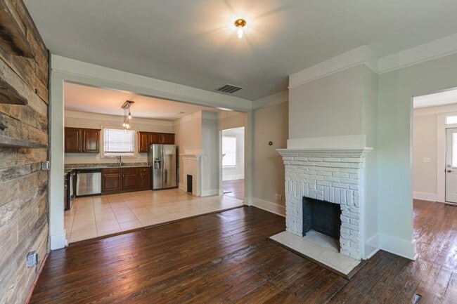 Building Photo - 86 Mayson Ave NE