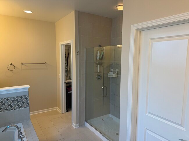 Building Photo - 463 Timber Trail Ct