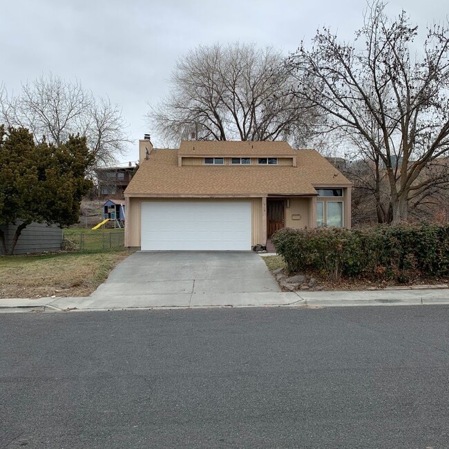 Building Photo - Home for rent
