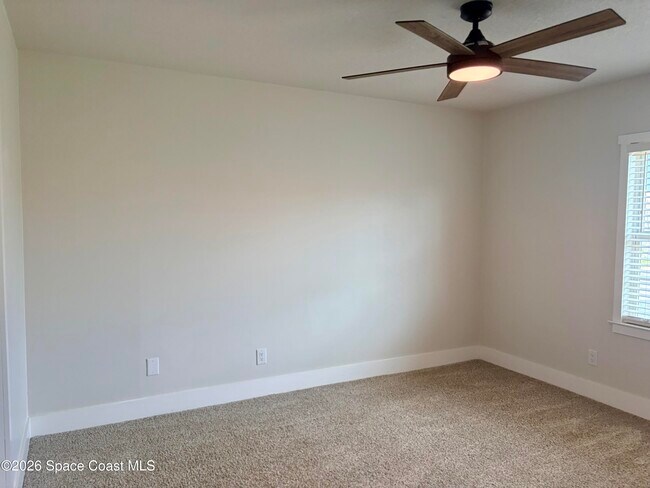 Building Photo - 909 S Colonial Ct