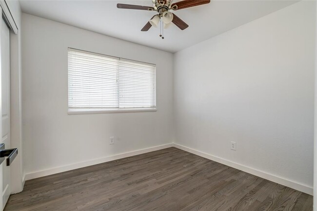 Building Photo - 1409 S Blvd