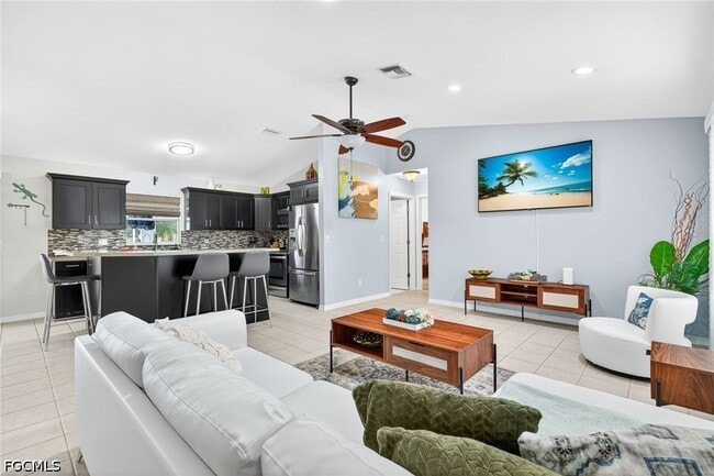 Building Photo - 2919 SW 25th St