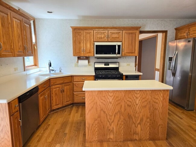 Building Photo - 2286 Brookside Ln
