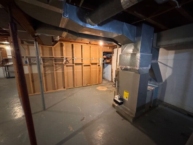 Building Photo - Single Family Home in Edgerton, WI