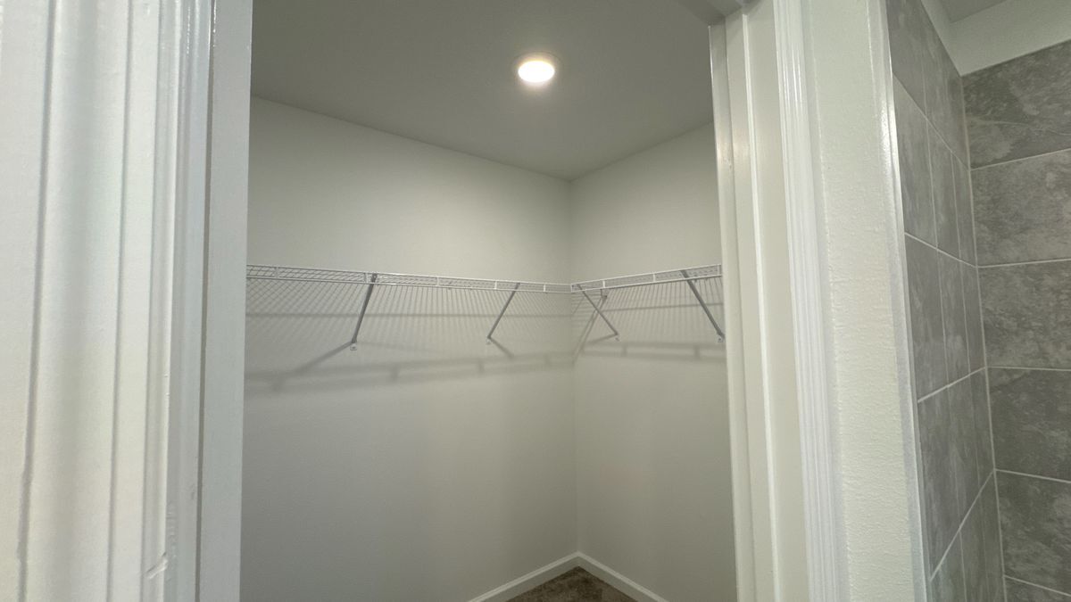 Building Photo - 3430 Howell Dr