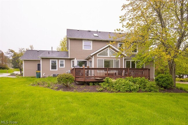 Building Photo - 7528 Lakedge Ct