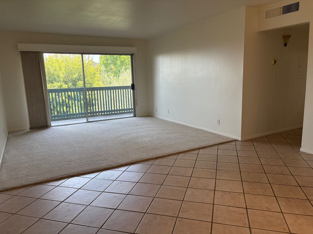 Building Photo - 424 N Bellflower Blvd