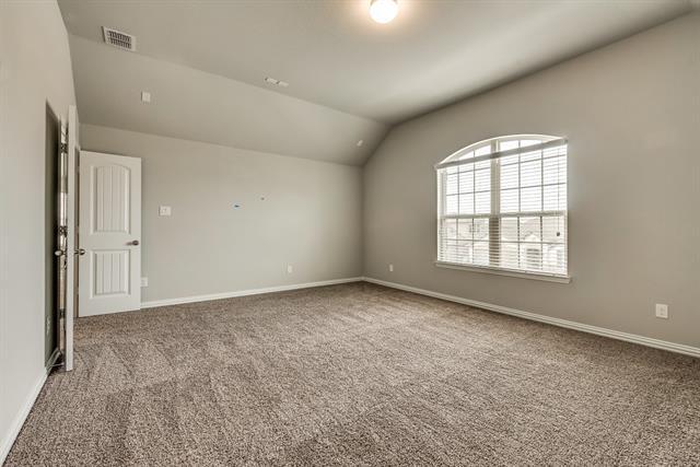 Building Photo - 16700 Lincoln Park Ln