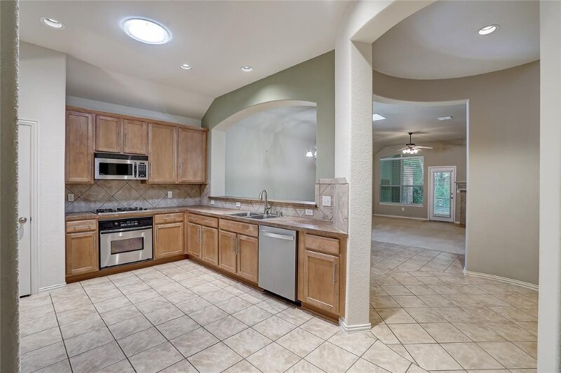 Building Photo - 6812 Allegiance Dr