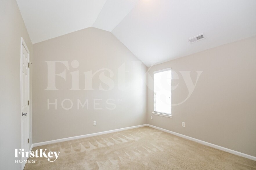Building Photo - 9613 Rothman Ln