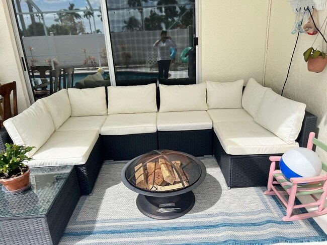 Building Photo - 18280 Coral Isles Dr