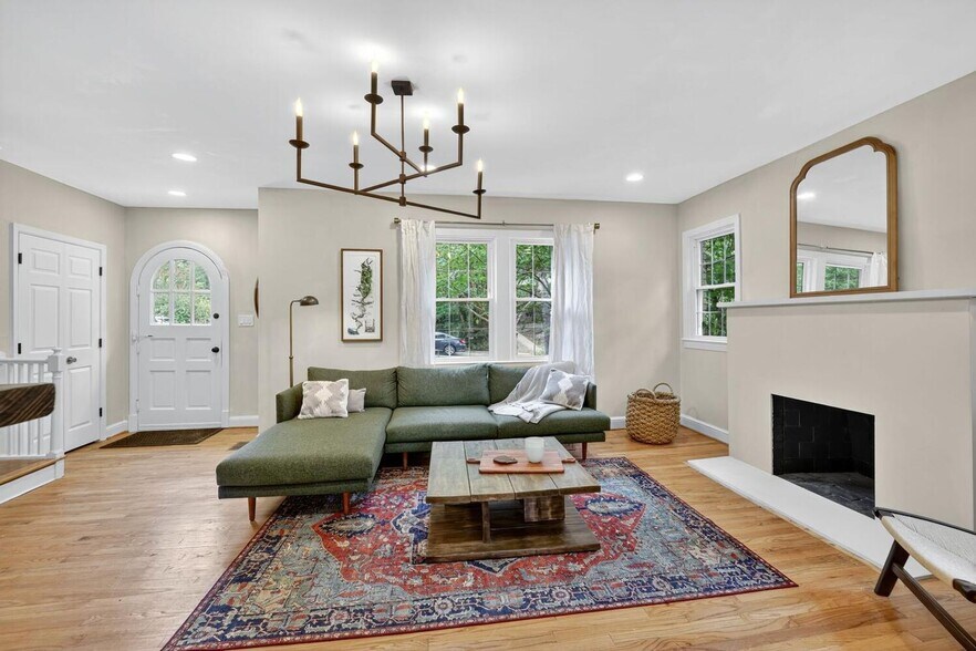 Primary Photo - 6017 Inwood St