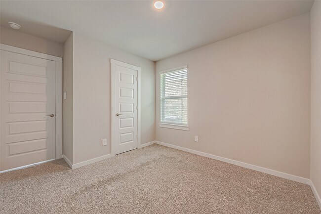 Building Photo - 19010 Norbury Pk Ln