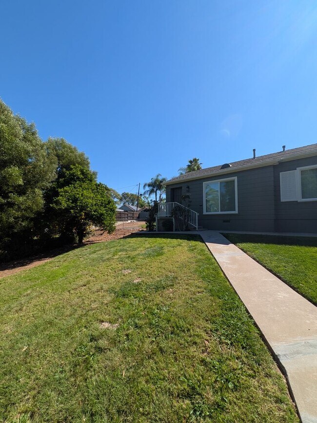 Building Photo - PC - 6673-6675 Amherst