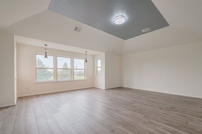 Building Photo - 3215 Laurel Bend Ln