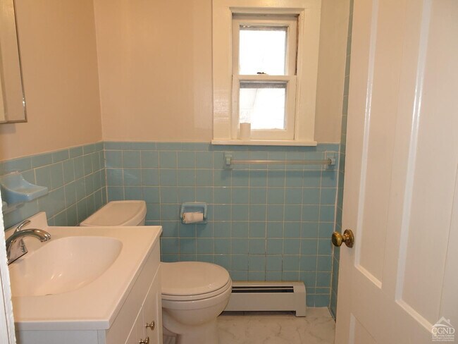 Building Photo - 167 NY-23