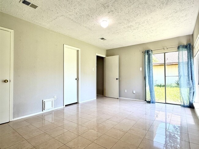 Building Photo - 12215 Westlock Dr