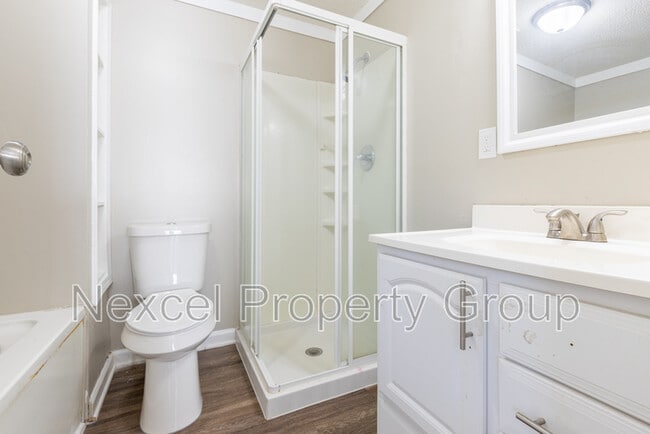 Building Photo - 7449 Malone Rd