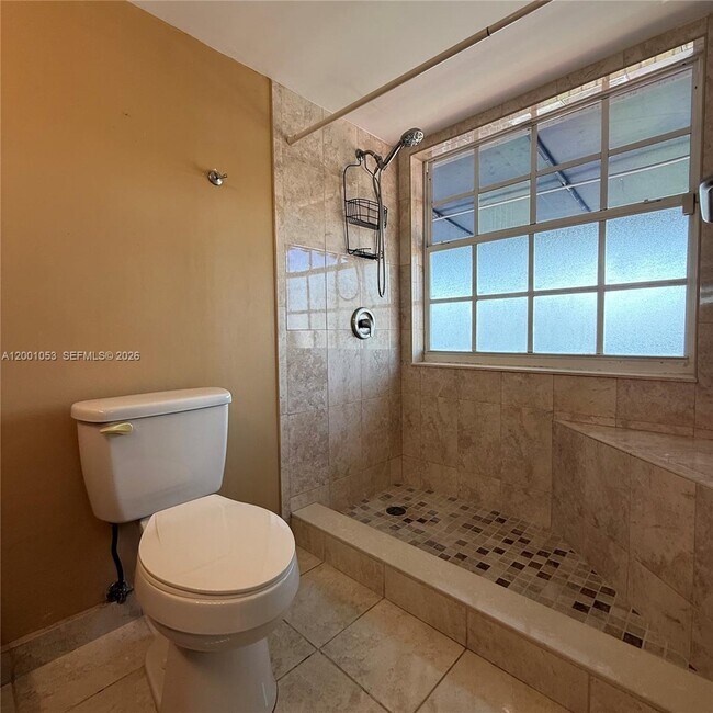 Building Photo - 6980 NW 173rd Dr