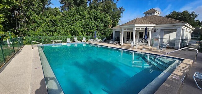 Building Photo - 6482 Approach Rd