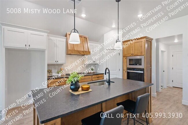 Building Photo - 5008 Misty Wood Ln