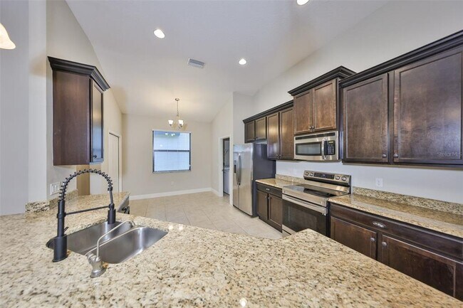 Building Photo - 838 Vino Verde Cir