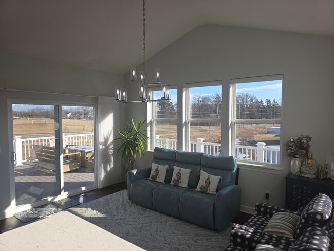 Building Photo - W240N5649 Holly Ct