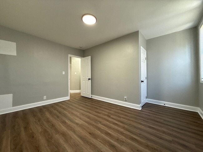 Building Photo - cozy 2 bedroom house in Baltimore