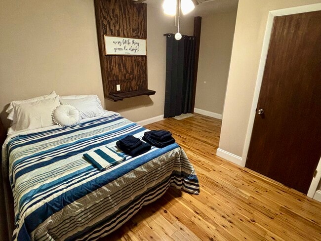 Building Photo - 12235 Mallory Dr