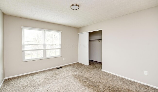 Building Photo - 922 Noddymill Ln E