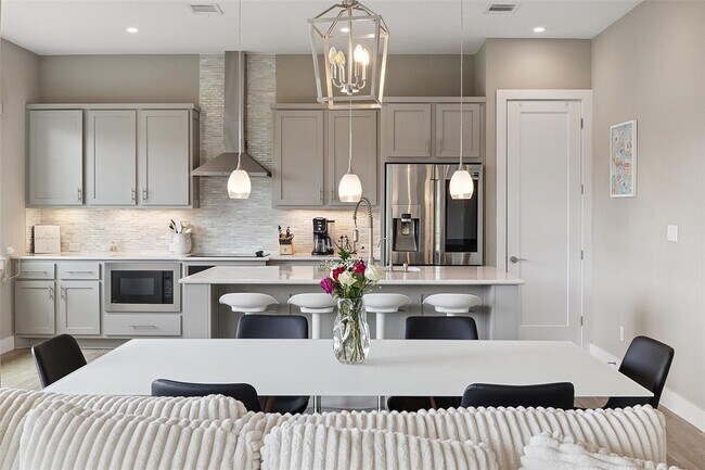 Building Photo - 201 Honey Creek Ct